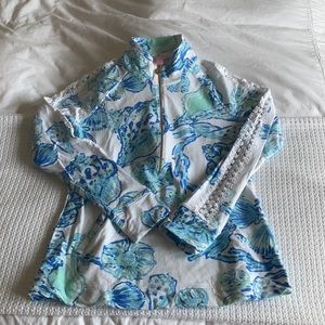 EUC Small Lilly Pulitzer Popover with See-through Lace Sleeves